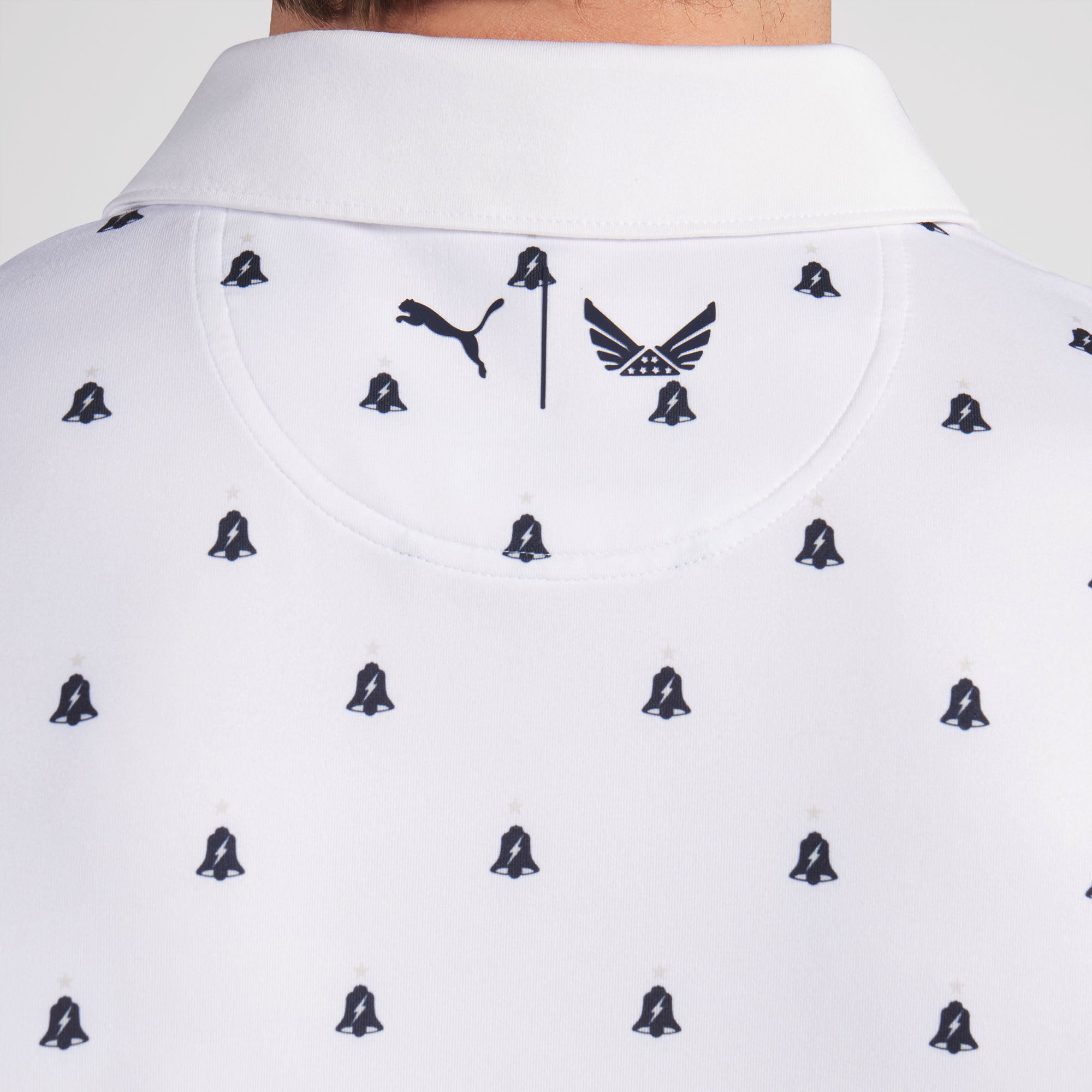 White Glow / Deep Navy